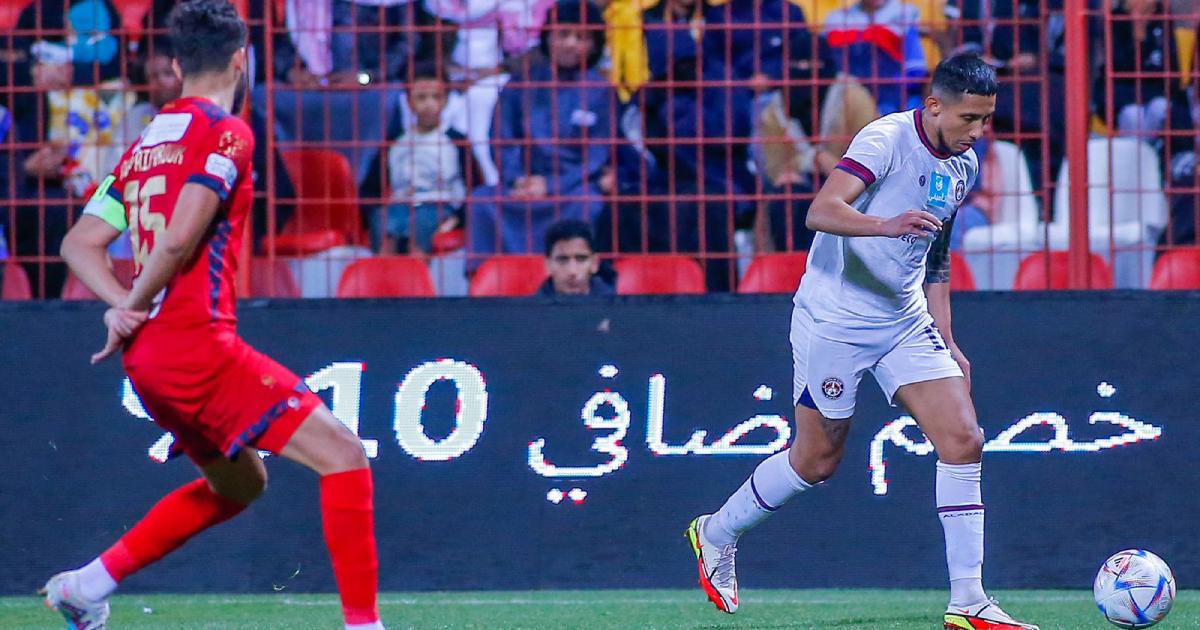 (VIDEO) 'Canchita' Gonzales dio asistencia en empate ante Damac