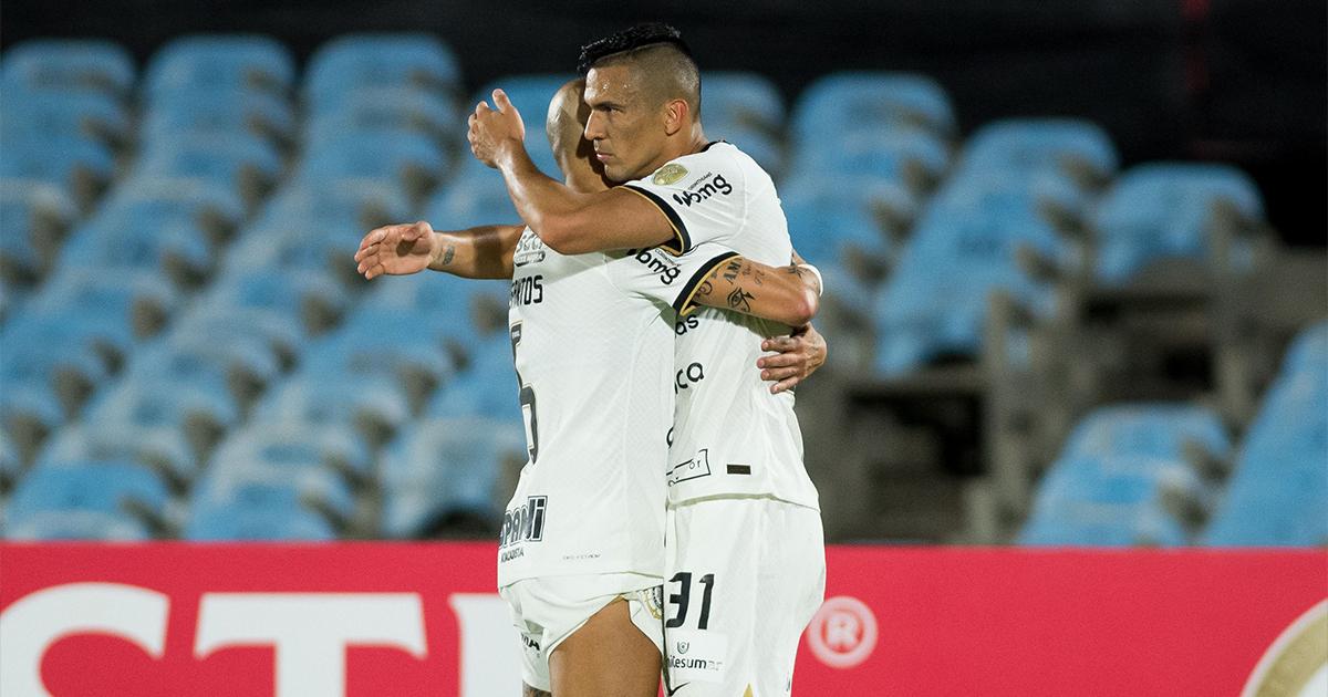 (VIDEO) Corinthians goleó 3-0 a Liverpool en Montevideo por la Copa Libertadores