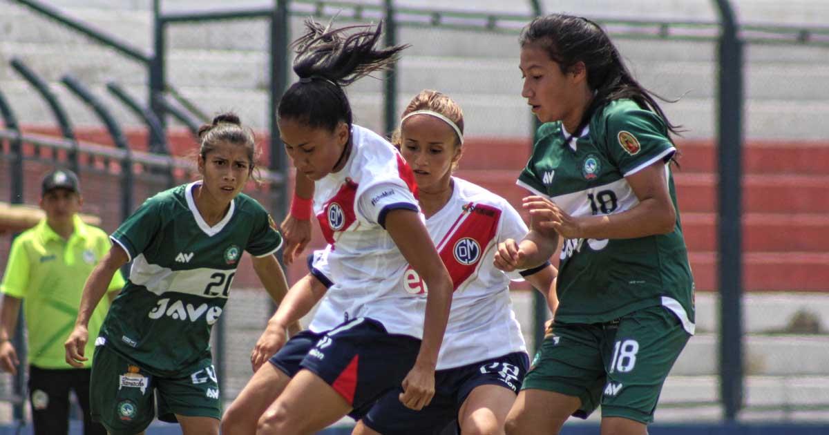 Municipal goleó a Defensores de Ilucán en el arranque de la Liga Femenina