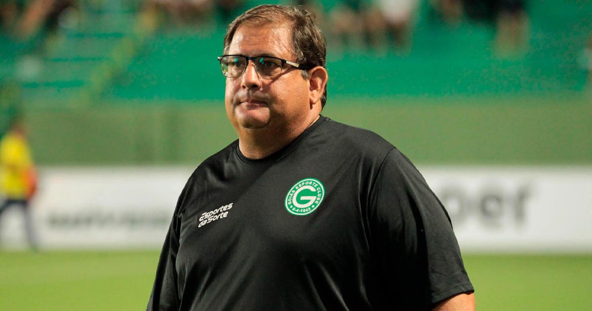 Atención 'U': Goiás despidió a su entrenador