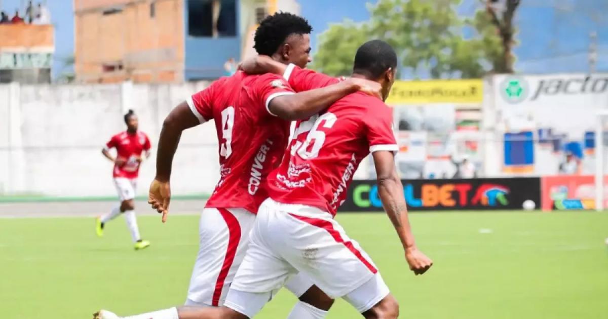 (FOTOS) ¡Lluvia de goles!  Unión Comercio igualó 3-3 con A. Atlético en Tarapoto 