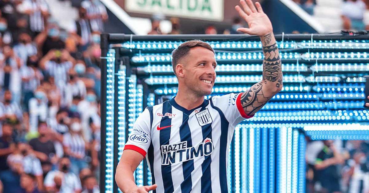 ¡Lavandeira renovó hasta fines del 2024 con Alianza!