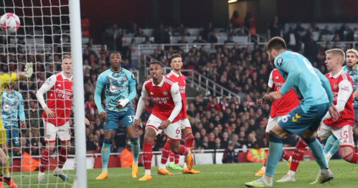 (VIDEO) Arsenal salvó punto, pero puso en riesgo la cima de la Premier League