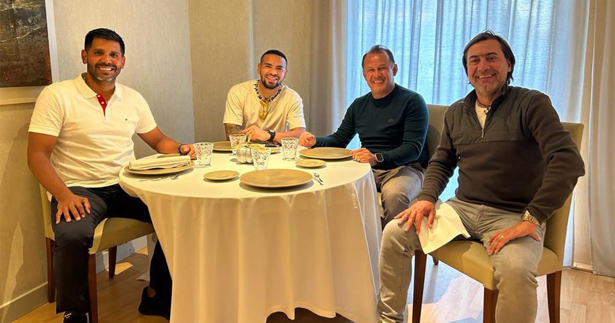 Continúa la gira europea: Reynoso se reunió con Callens en Girona