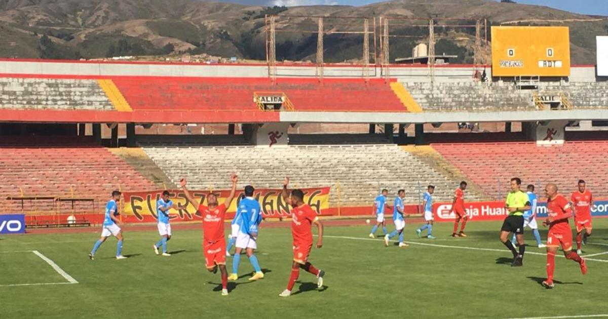   🔴#ENVIVO | Sport Huancayo vence por la mínima al ADT