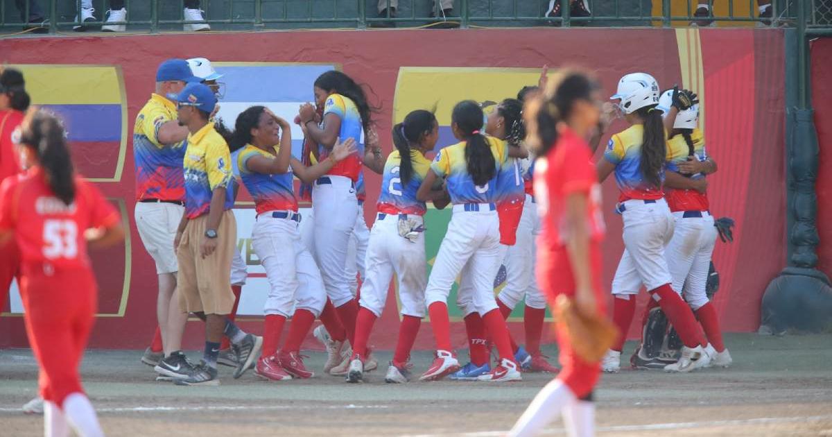 Selección Femenina de Softbol U15 dejó todo, pero no le alcanzó para clasificar al Mundial