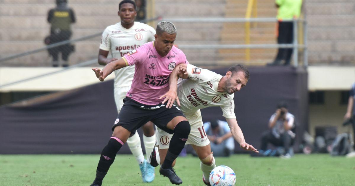 (FOTOS | VIDEO) Escaló a la cima: 'U'  goleó "a domicilio" al Boys con 'hat-trick' de Valera