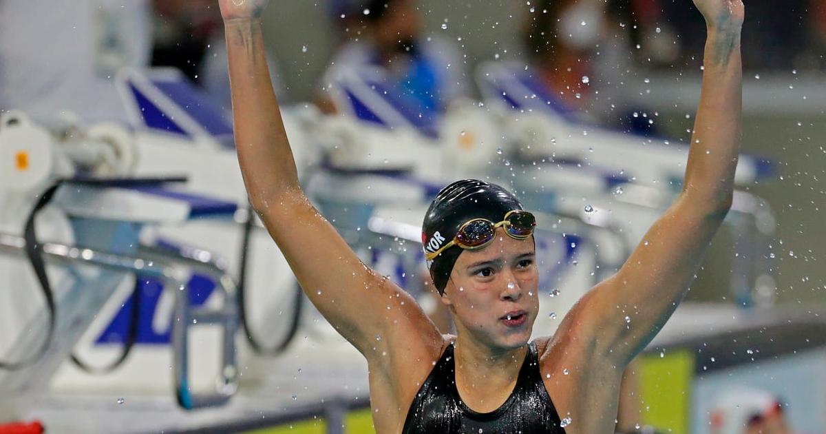 ¡Alexia Sotomayor impuso nuevo récord nacional en 50 metros mariposa!
