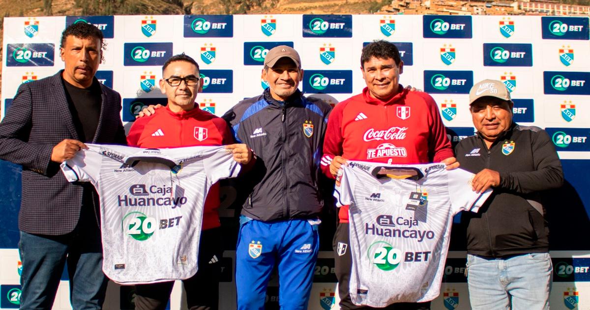 (FOTOS) Comando técnico de la Selección visitó a ADT