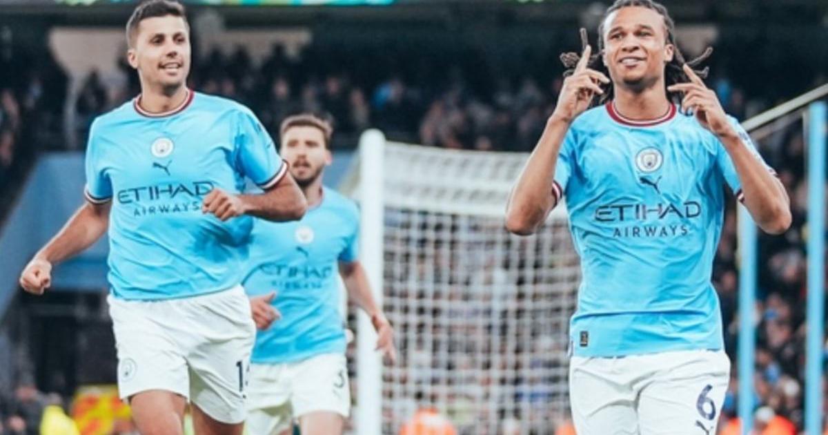 (VIDEO) Manchester City goleó y escaló a la cima de la Premier League