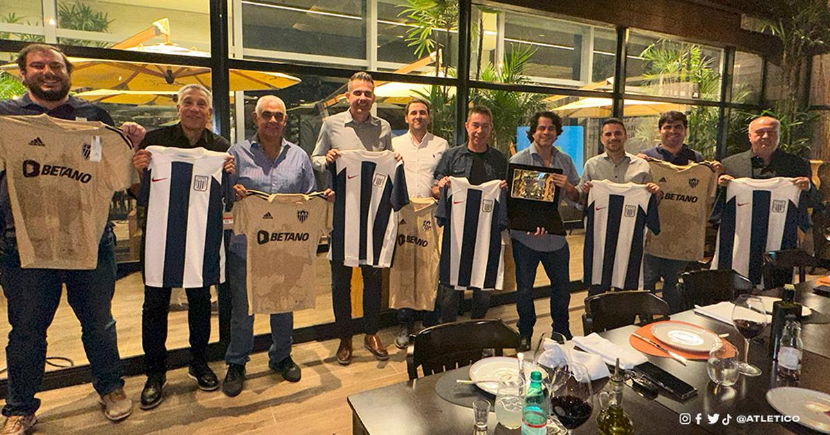 (FOTOS) Representantes de Atlético MG y Alianza se reunieron en la previa de la Libertadores