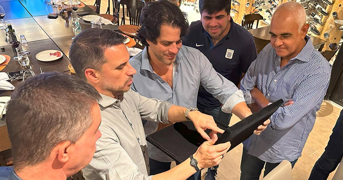 (FOTOS) Representantes de Atlético MG y Alianza se reunieron en la previa de la Libertadores