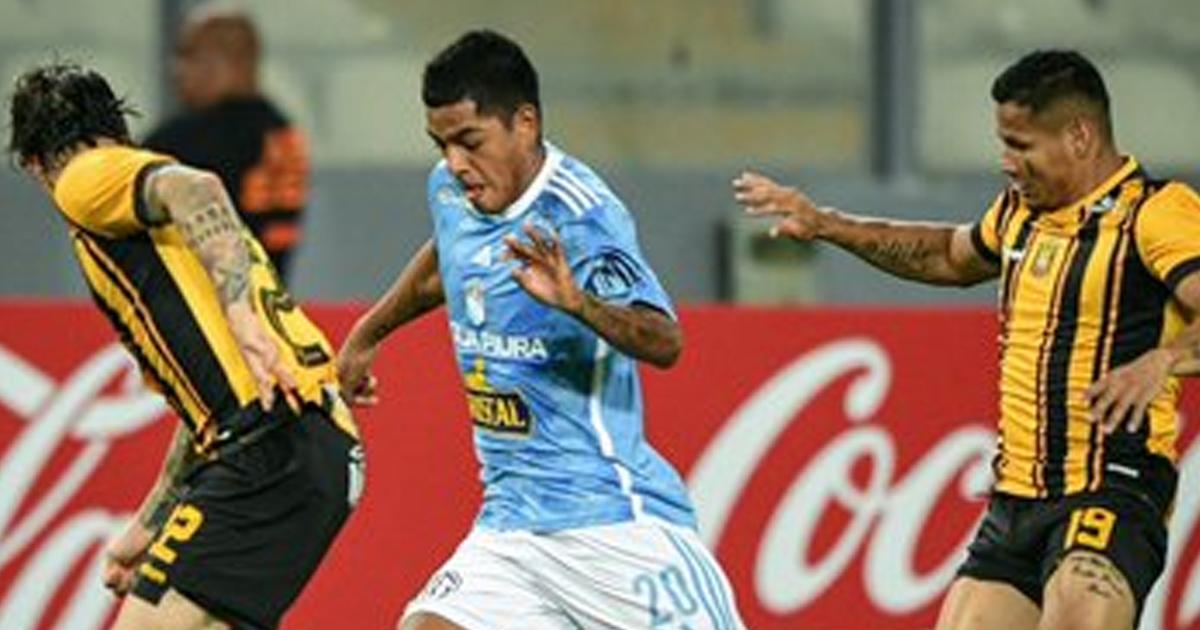 (VIDEO / FOTOS) ¡Volvió a la vida! Cristal venció a The Strongest y resucita en la Libertadores