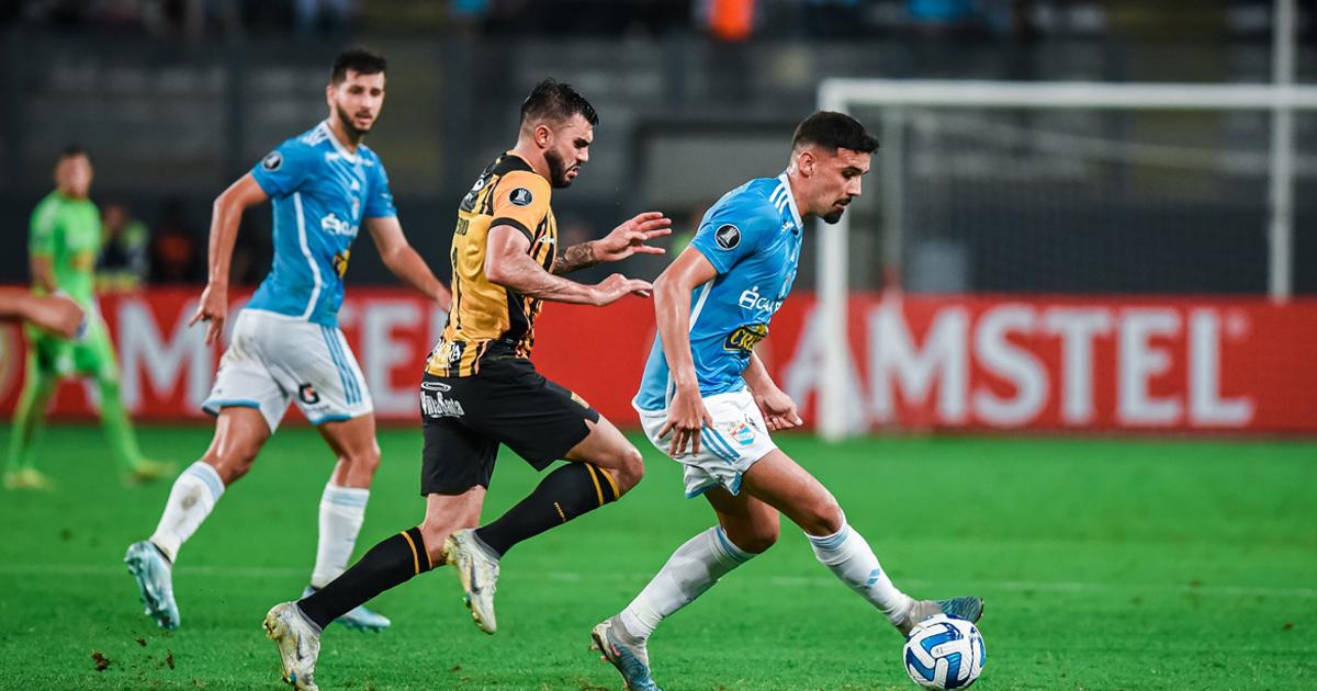 (VIDEO / FOTOS) ¡Volvió a la vida! Cristal venció a The Strongest y resucita en la Libertadores
