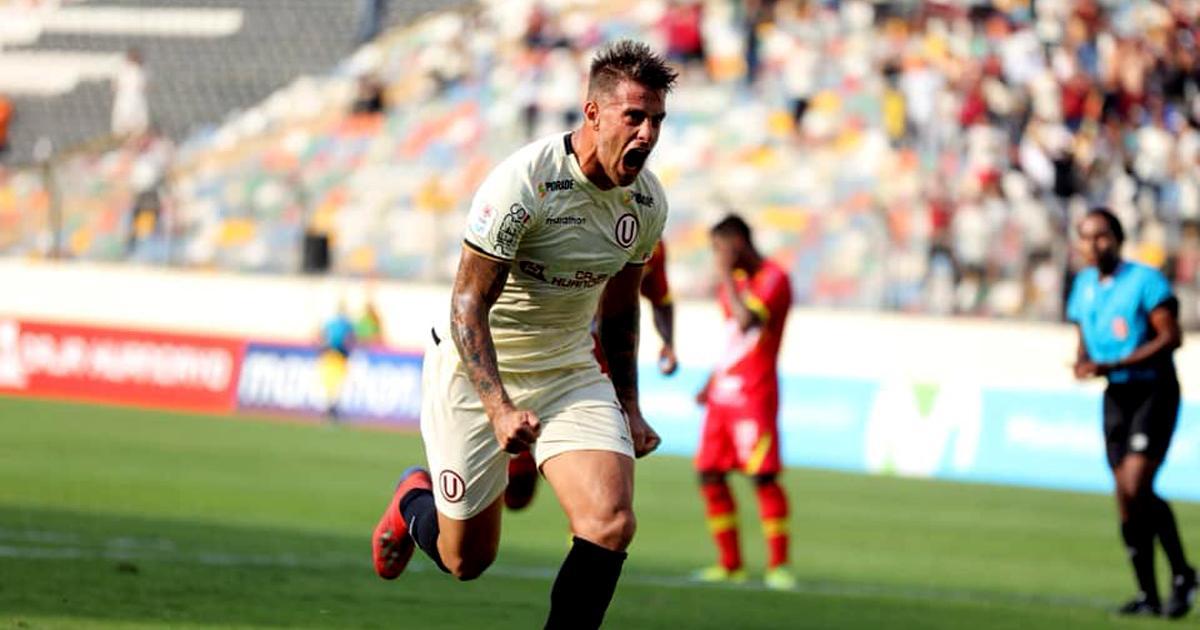 Germán Denis puso punto final a su carrera y recordó su paso por la 'U'