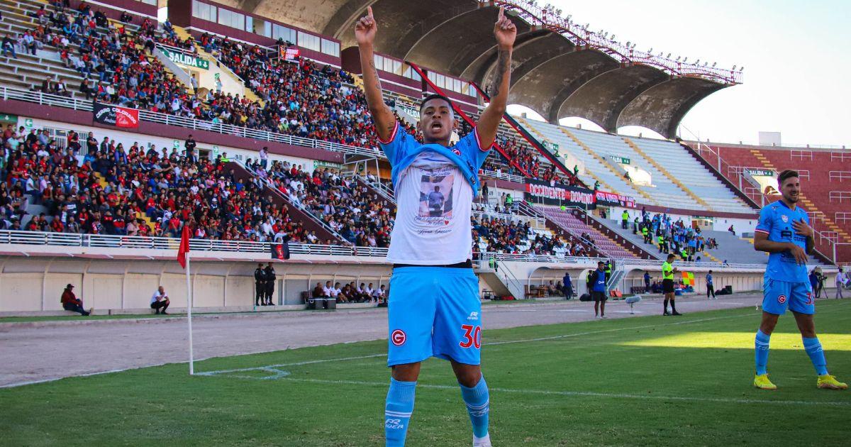 Quevedo: "Me salió un bonito gol"