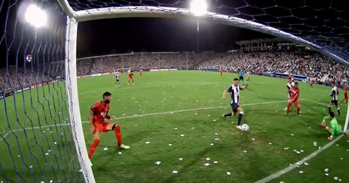 (VIDEO) ¡Para qué te traje! García anotó en contra en Alianza