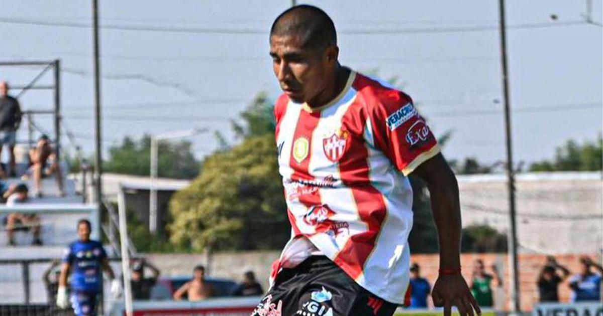 Josué Tunqui fue titular en la derrota de Cañuelas FC