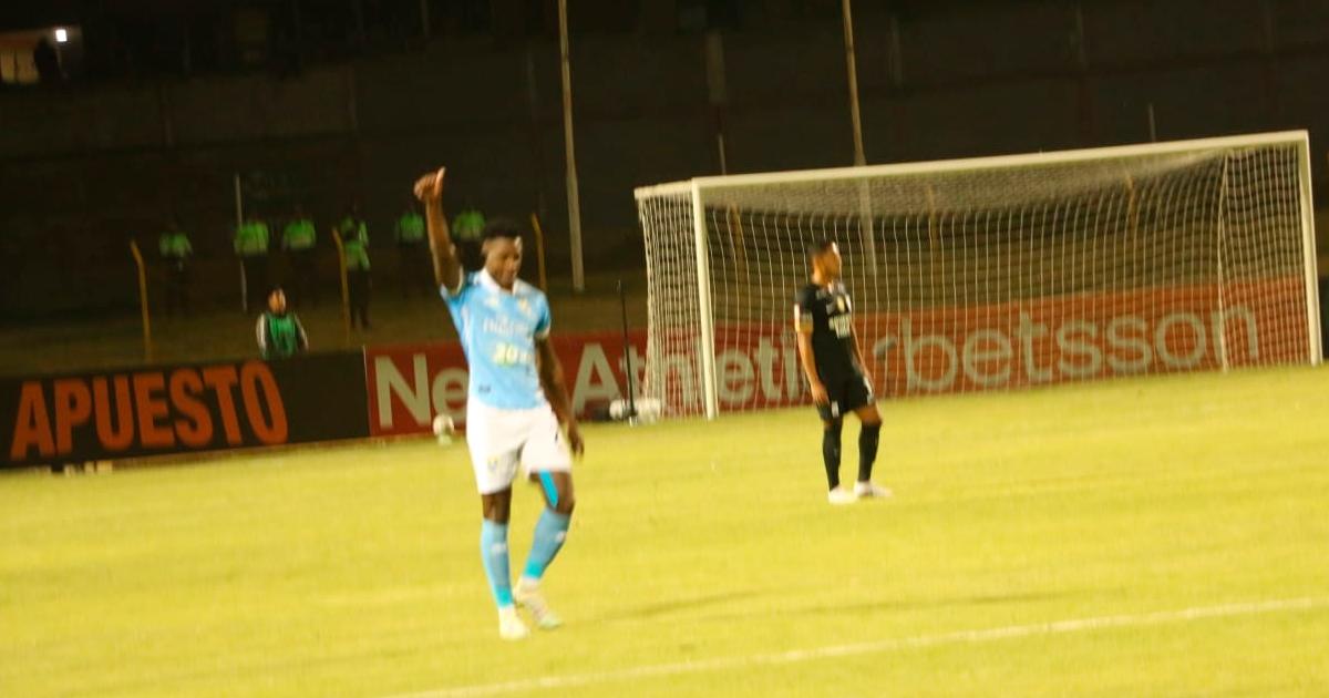 (VIDEO | FOTOS) ¡Le faltó altura! Alianza Lima cayó 2-1 con ADT en Huancayo