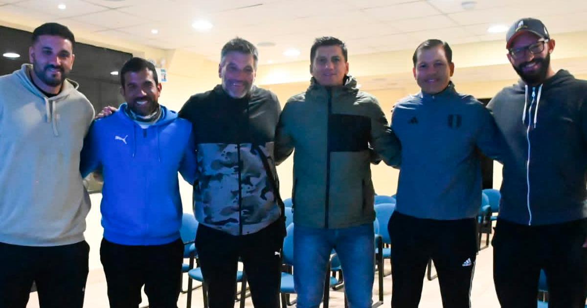 (FOTOS) Cienciano recibió charla sobre el VAR