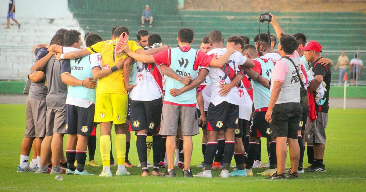 Erustes: "Los chicos se sacrificaron y jugaron con mucha profesión"