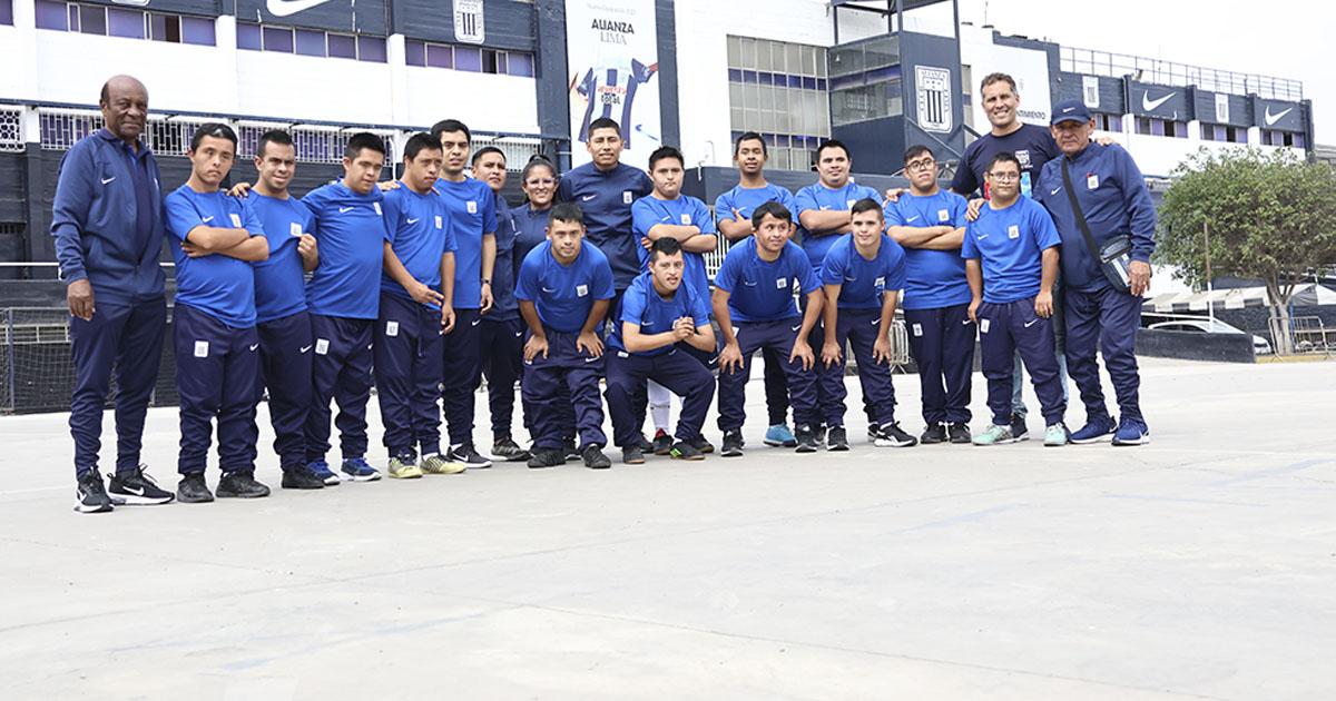 Equipo de Futsal Down de Alianza recibió visita de lujo