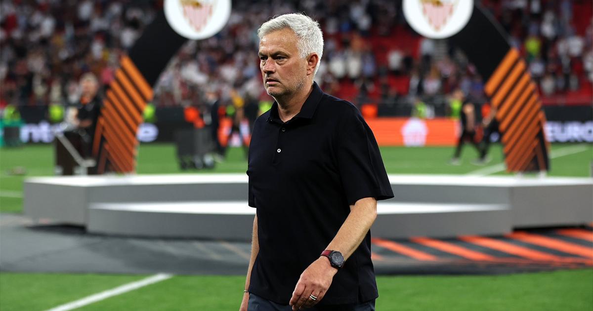 UEFA inició proceso disciplinario contra Mourinho por insultos al árbitro