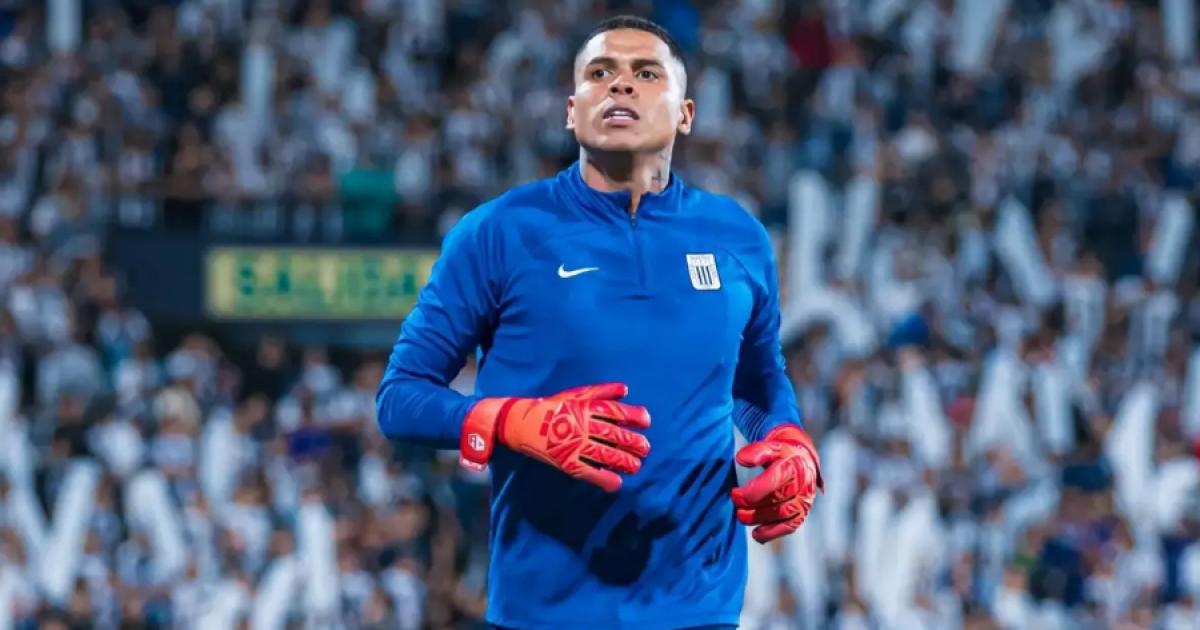 Campos: "No sé si el VAR ayudará, creo que ayudará mucho más una buena cancha"
