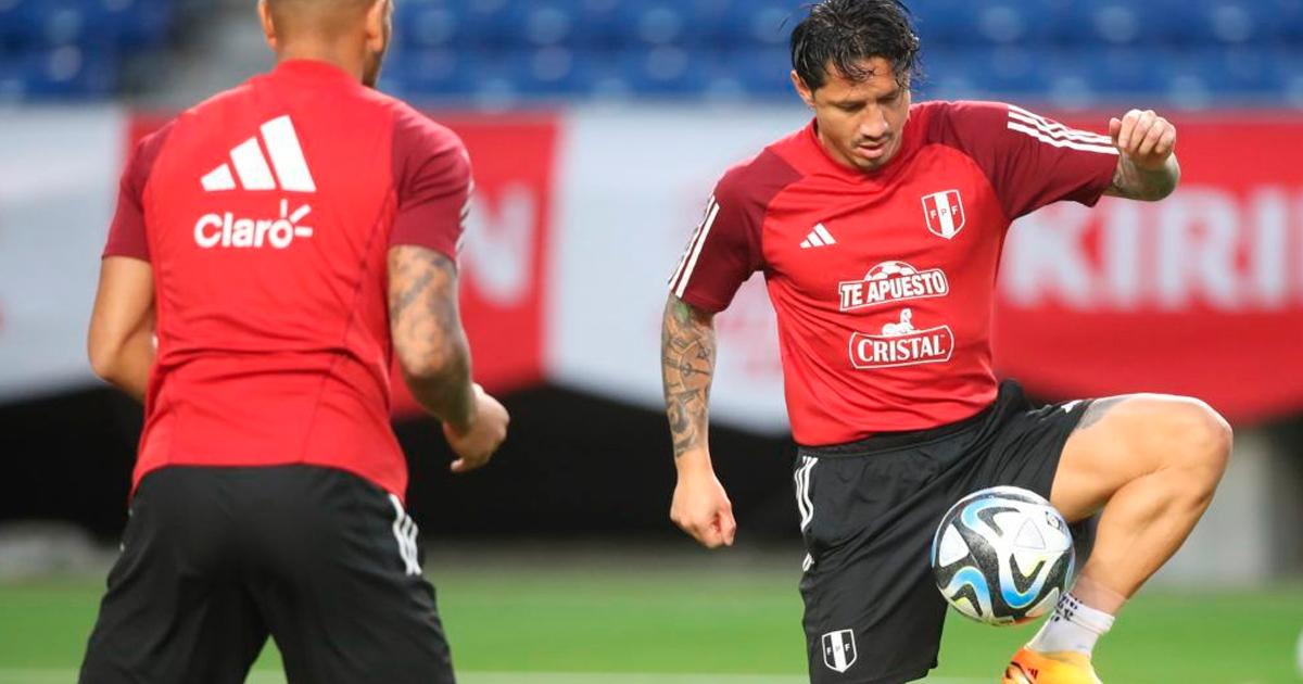 (FOTOS)Selección peruana reconoció el Panasonic Suita y quedó lista para medirse a Japón