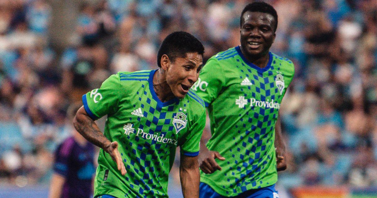(VIDEO) Raúl Ruidíaz anotó doblete en empate de Seattle Sounders