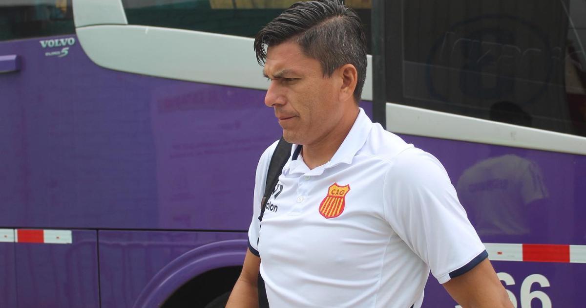 Ronald Ruiz se despidió del Atlético Grau