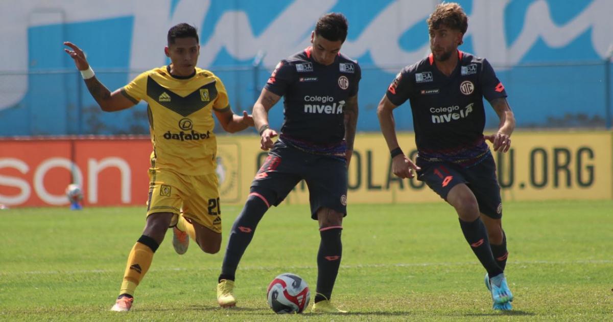 (VIDEO | FOTOS) ¡Se aferra a Primera! Cantolao venció 2-0 a UTC en Huacho