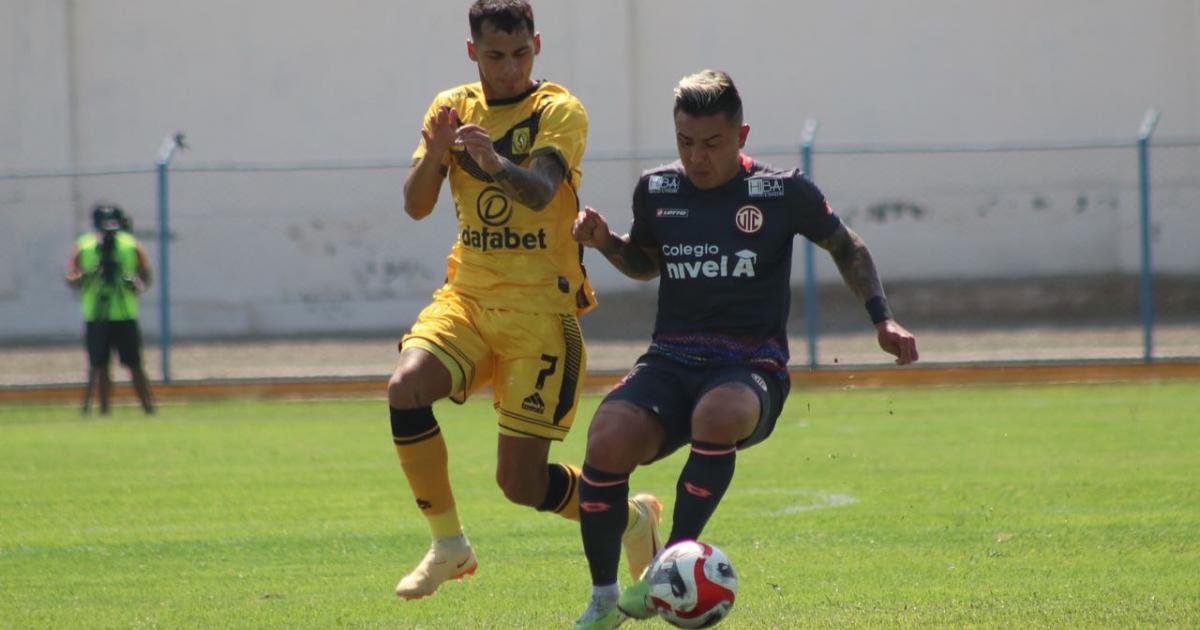 (VIDEO | FOTOS) ¡Se aferra a Primera! Cantolao venció 2-0 a UTC en Huacho