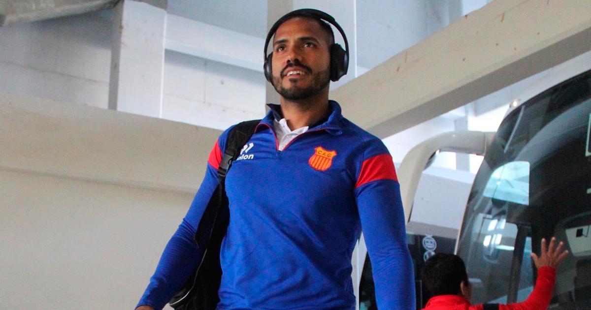 Fernández: "Tenemos que mejorar la parte defensiva porque nos hacen goles"