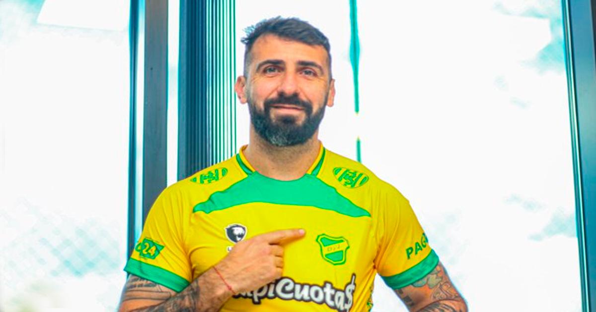 Lucas Pratto fue oficializado como nuevo refuerzo de Defensa y Justicia