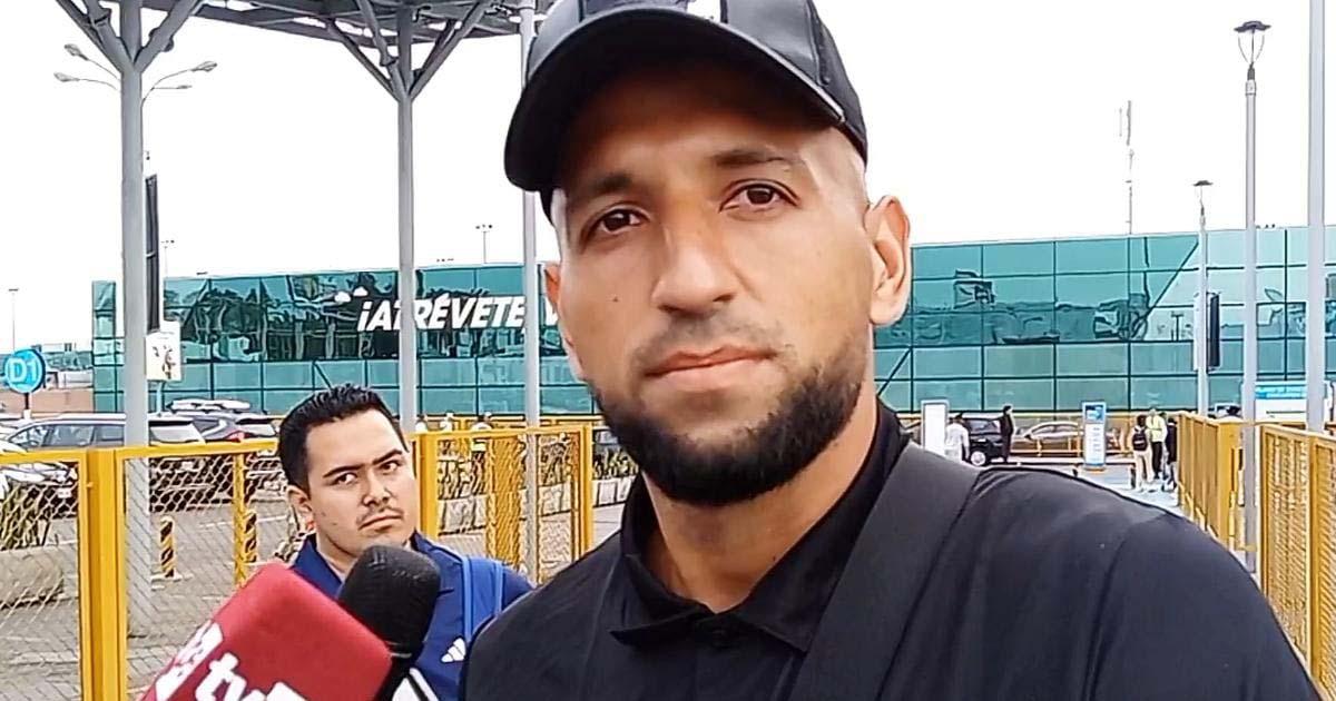 El plantel de Emelec, rival de Sporting Cristal este miércoles por la ida de los playoffs de la Copa Sudamericana ya se encuentra en Lima. El cuadro 'eléctrico' llegó a la capital para cotejo ante rimenses mañana desde las 7:00 pm. en el Estadio Nacional.   El jugador Aníbal Leguizamón habló sobre lo que será este duelo ante los celestes: "Venímos con muchas ilusiones, de hacer un gran partido y a buscar la clasificación. La ventaja de definirlo en nuestra casa es positivo".   Además, el defensor apuntó que