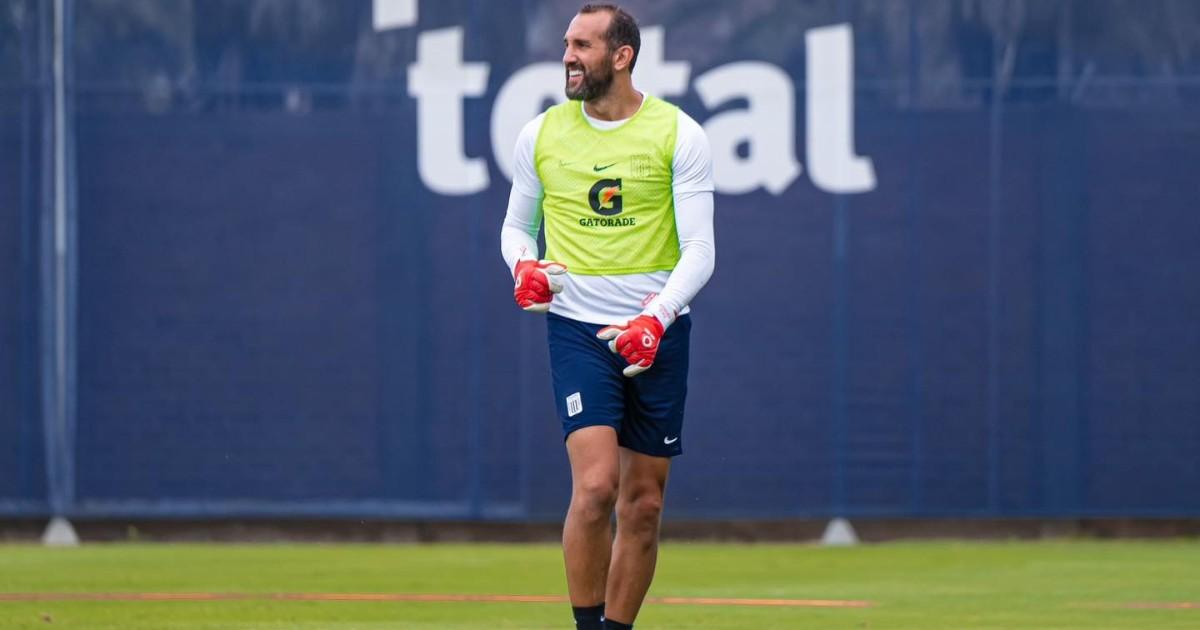 Barcos: "Casi no tenemos situaciones de gol y eso sí preocupa"