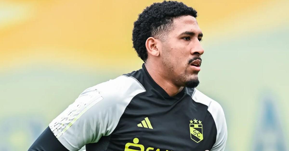 Castillo: "Todo se ha dado en una semana y ya me tengo que ir"