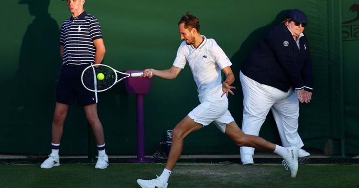 Medvedev avanzó a tercera ronda de Wimbledon