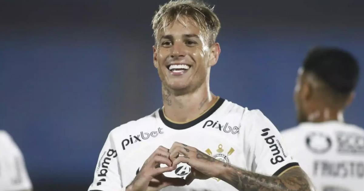 Corinthians convoca al goleador Roger Guedes para encuentro ante Universitario  