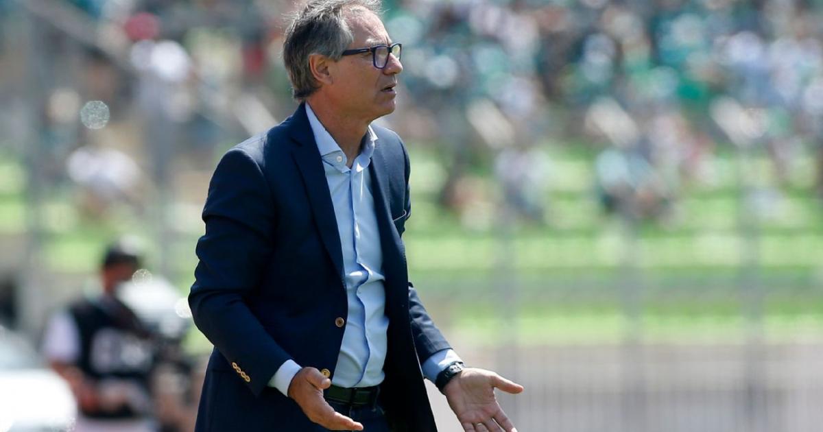 ¡Se le acabó la paciencia! U. Católica destituyó a Ariel Holan como entrenador
