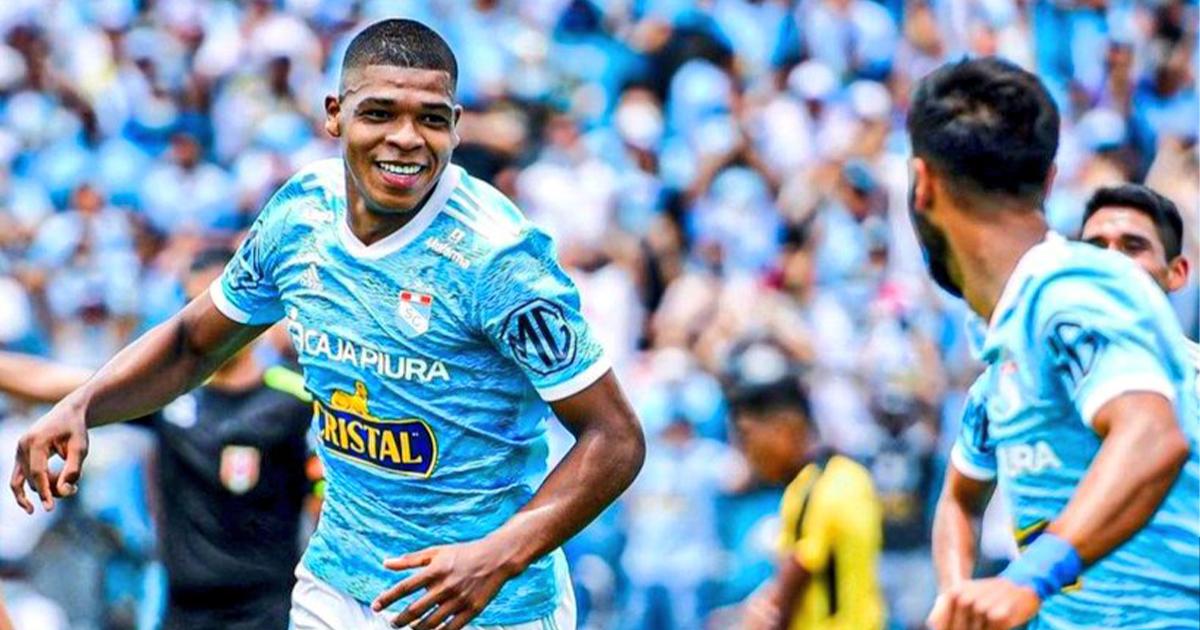 Percy Liza podría debutar en el Torneo Clausura ante Binacional