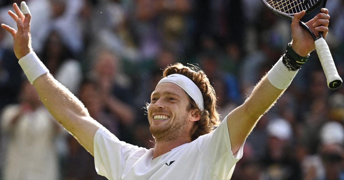 Rublev accedió a cuartos de final en Wimbledon