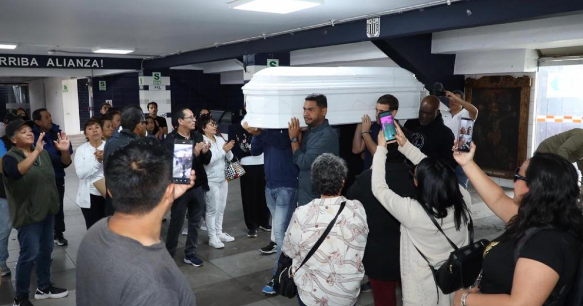 (FOTOS) ¡Hasta siempre, ‘Gato’! Alianza Lima le dio última despedida a Espino
