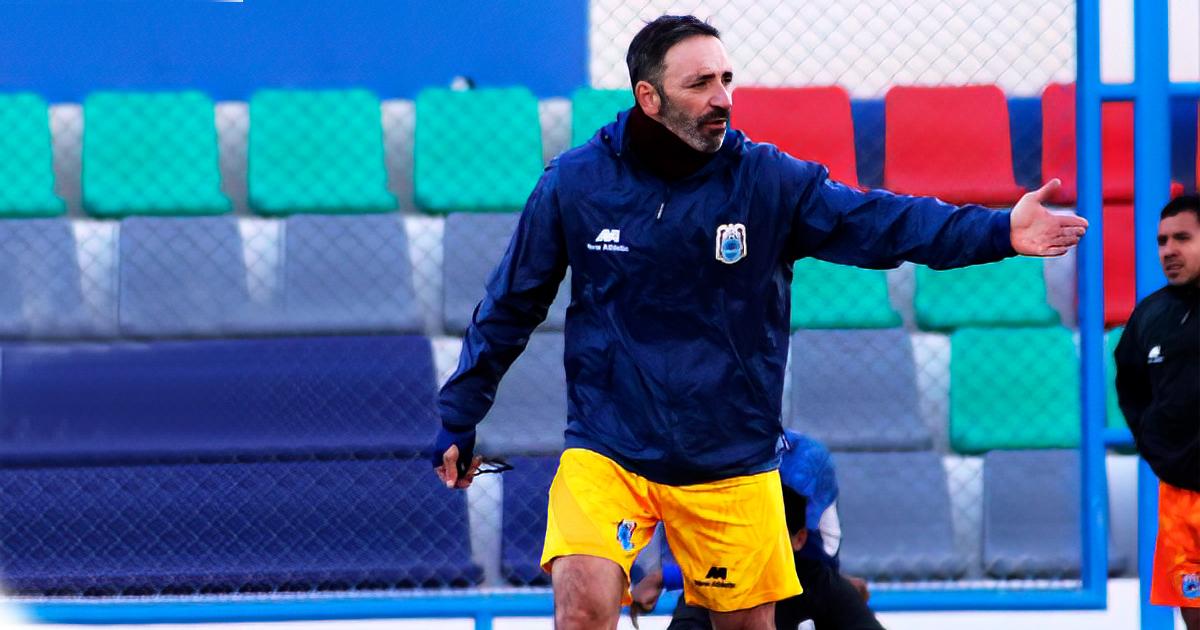 ¡Uno más que se va! Argentino Juan Manuel Azconzábal dejó de ser DT de Binacional