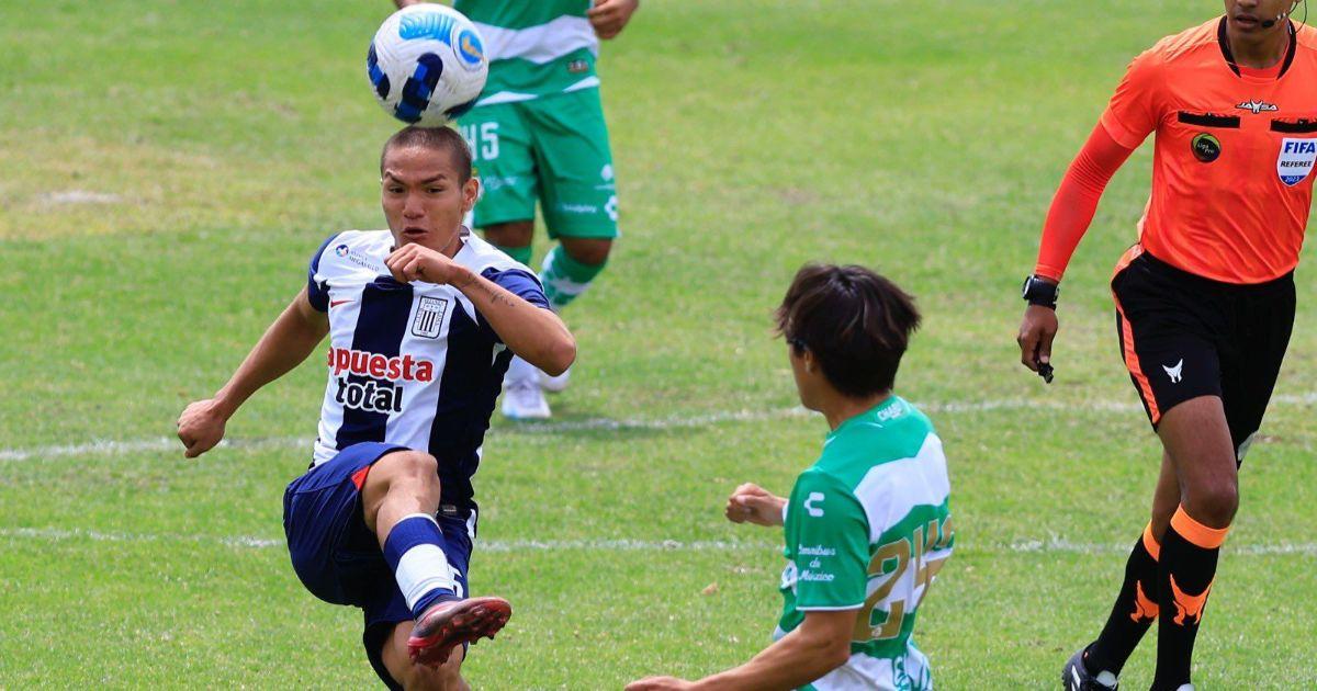 Alianza venció a Santos Laguna en la Copa Mitad del Mundo