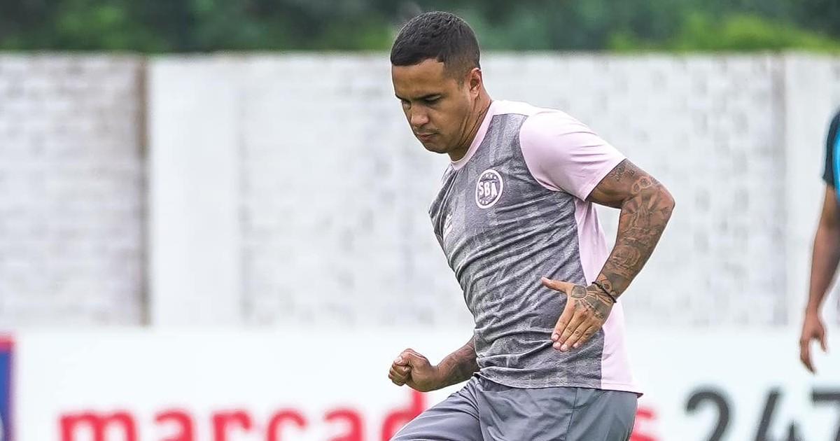 Barco: "A ver si ahora el Gobierno Regional llama a la administración para arreglar la cancha"
