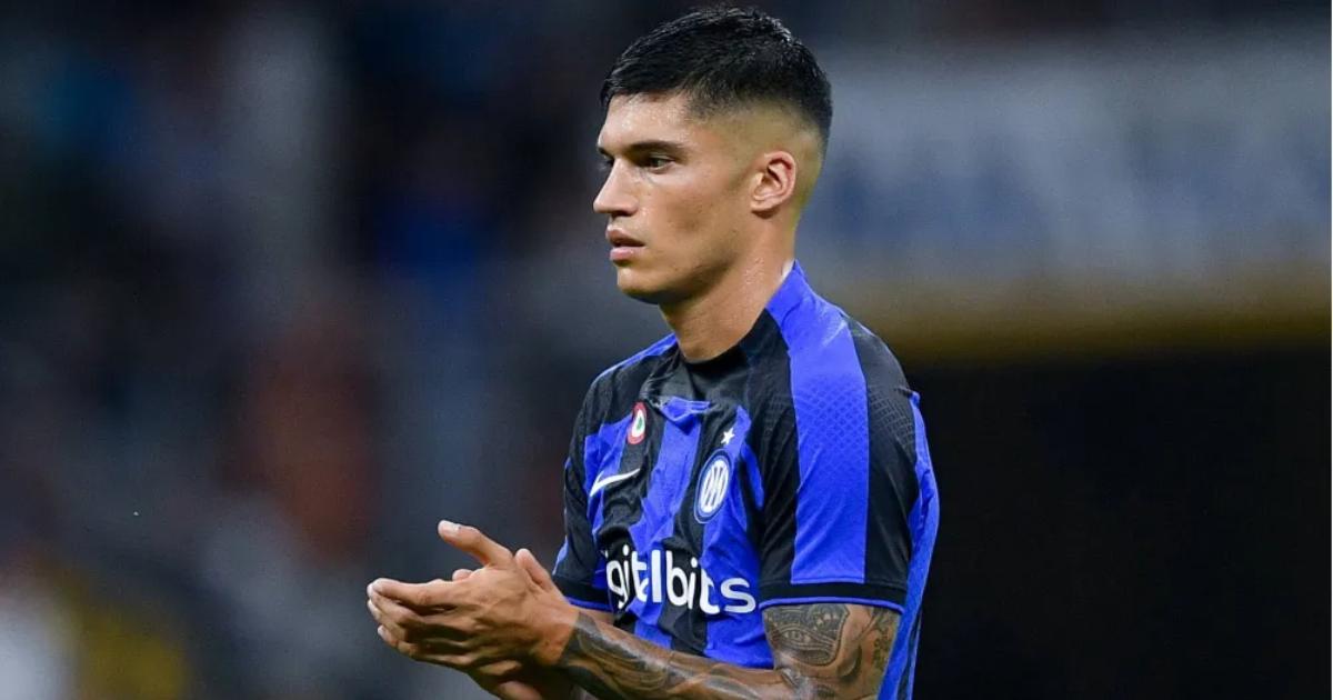 Según informan desde Italia, el delantero argentino, Joaquín Correa, iría a Olimpyque de Marsella mientras que el chileno Alexis Sanchéz retornaría a Inter de Milán.  Tras la llegada de Anautovic y Thuram, Joaquín Correa ha visto "amenazado" su tiempo de juego en el club nerazzurro, por esa razón el jugador campeón de América habría apuntado a Francia como su próximo destino.  Caso contrario sería el de Alexis Sanchéz quien habría decidio retornar a Inter de Milán en busca de su revancha con el club.  La ll