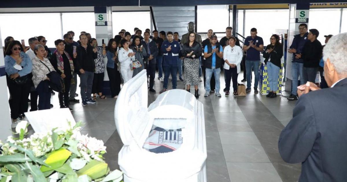 (FOTOS) ¡Hasta siempre, ‘Gato’! Alianza Lima le dio última despedida a Espino