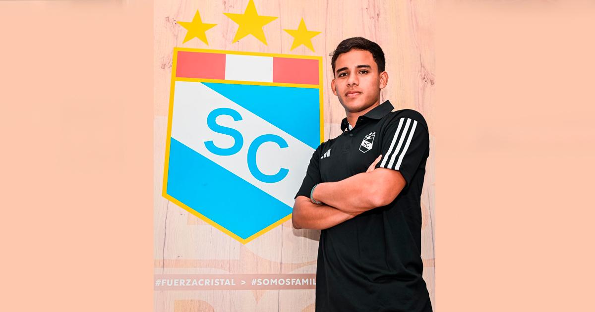 Lora: "Estoy muy feliz de continuar en Cristal, mi casa"